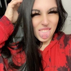 Meet your Posher, Raychel